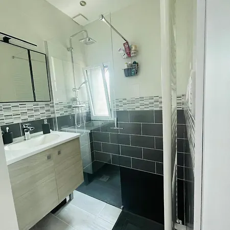 Проживание в семье Le Racing - 4pers - Wi-fi La Bazoge